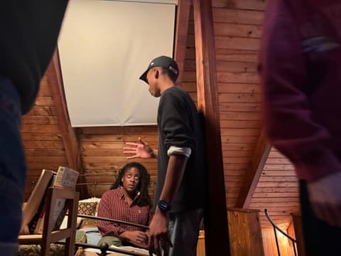 Behind the scenes — image 5